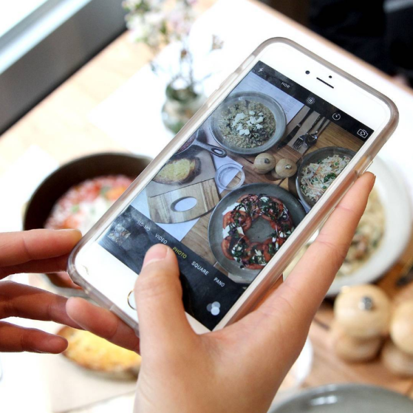 Through the Cooking Glass: Why your Restaurant needs to be Online